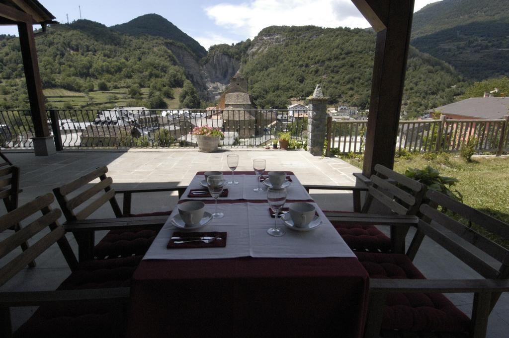 Hotel Rural El Porton De Murillo Broto Εξωτερικό φωτογραφία