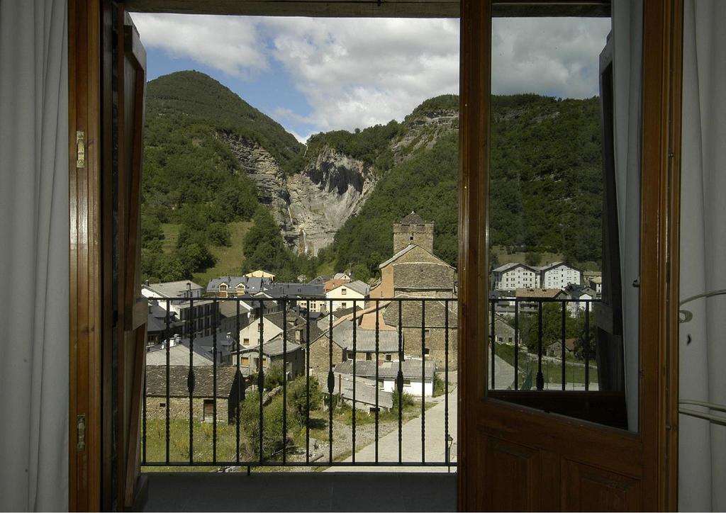 Hotel Rural El Porton De Murillo Broto Δωμάτιο φωτογραφία